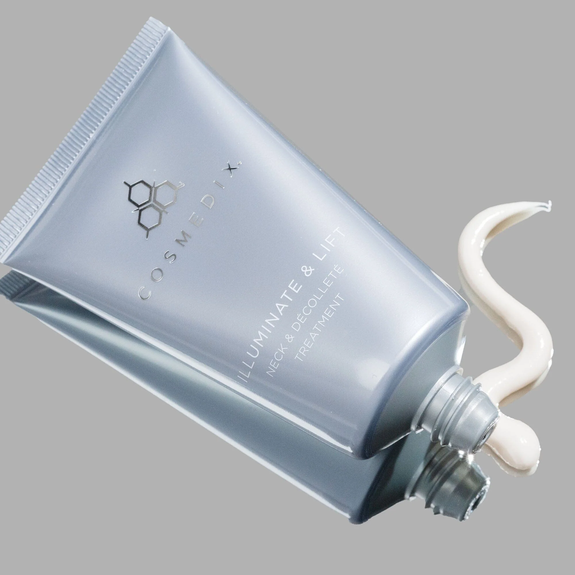 Illuminate & Lift Neck & Décolleté Treatment - Image 3