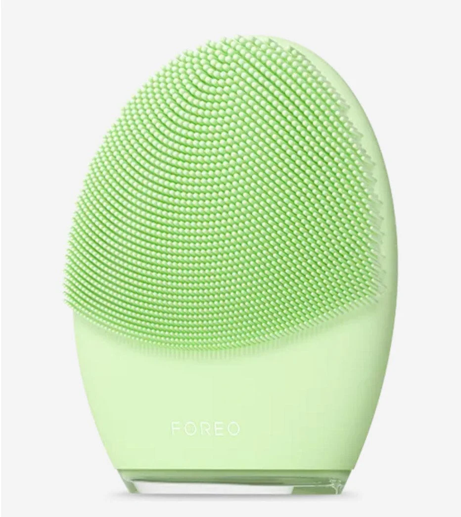 Foreo LUNA 4 Smart Facial Cleansing Device - Image 5